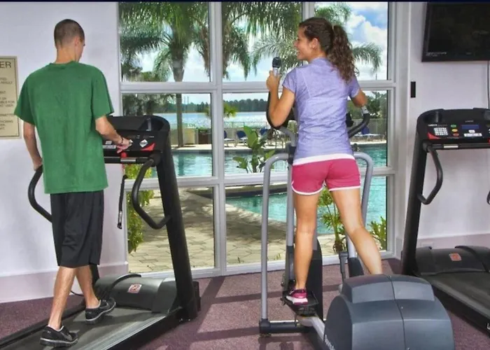 Lake View Condo Close To Disney