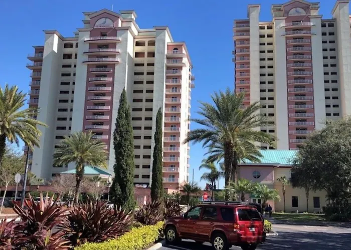 Lake View Condo Close To Disney