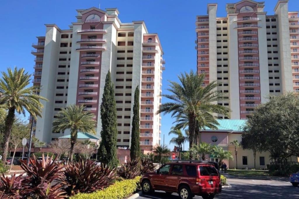 Apartment View Close To Orlando